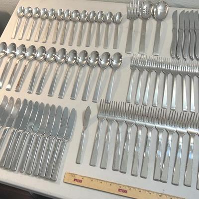 Mikasa York Flatware Set 