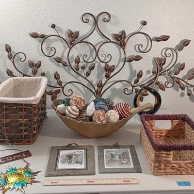 Decor Lot # 7 -Murano Art Glass, Baskets, Metal Wall Design, New Orleans Pictures++