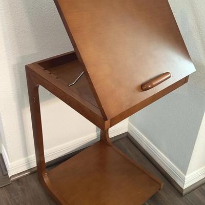 C-Shaped Wooden Bedside Table W/adjustable Top, wheels