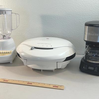Hamilton Beach Contact Grill, Farberware 5cup Coffee Maker, ProctorSilex Blender