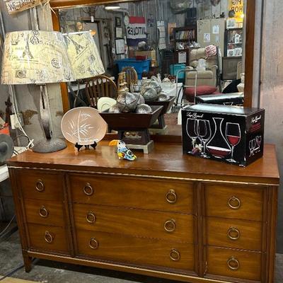 Sale Photo Thumbnail #52