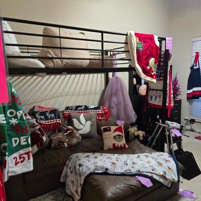 Sale Photo Thumbnail #47