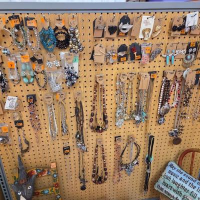 Sale Photo Thumbnail #57