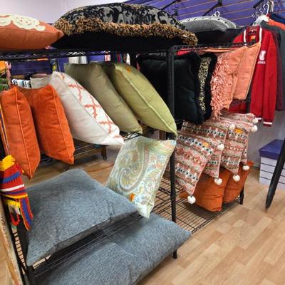 Sale Photo Thumbnail #44