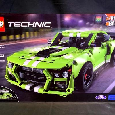 New Lego Technic Ford Mustang 