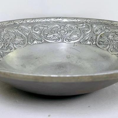 “Wilton” Vintage Decorative Bowl