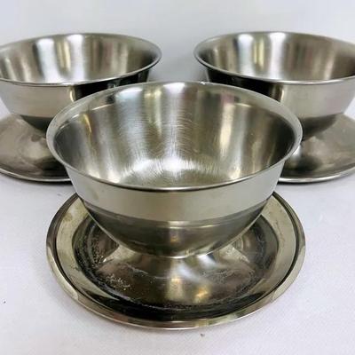 Oneida Dessert Bowls with Attached Saucers
