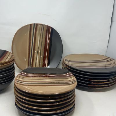 Dinner Plates 
