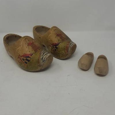 Vintage  Dutch Holland Carved  Wooden Clog Shoes 