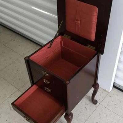 Wooden Lift-Top Jewelry Chest with Queen Anne-Style Legs