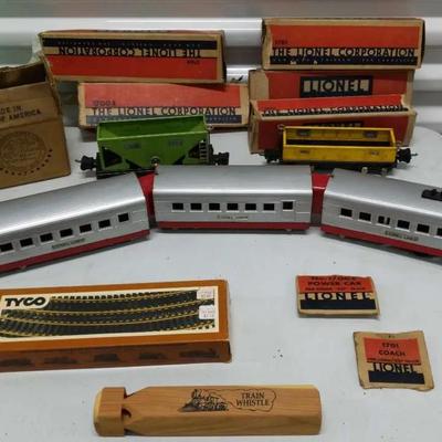 Lionel Electric Train Set with Boxes and Accessories