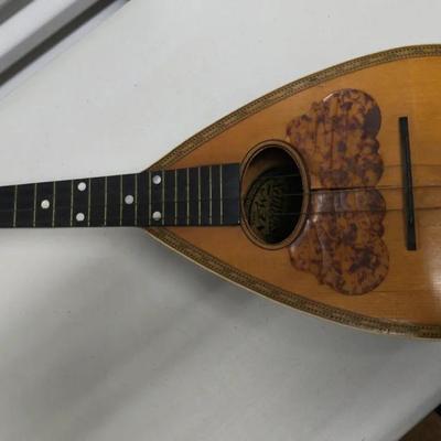 Vintage Bowl-Back Mandolin with Floral Soundboard Detail