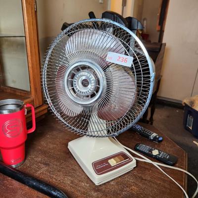 Sale Photo Thumbnail #24