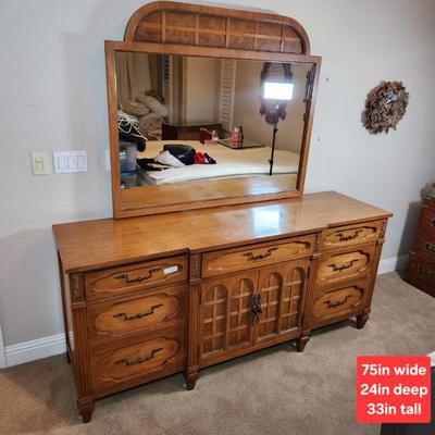 Sale Photo Thumbnail #610