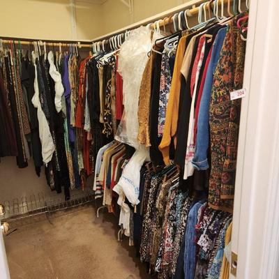 Sale Photo Thumbnail #575