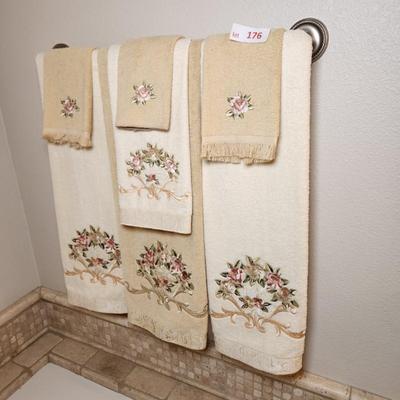 Sale Photo Thumbnail #521