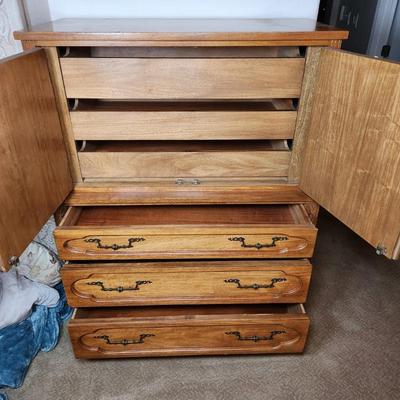 Sale Photo Thumbnail #593