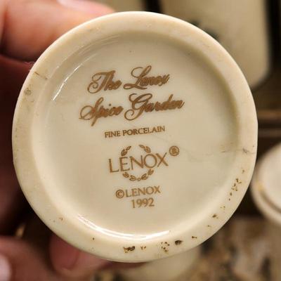 Sale Photo Thumbnail #562