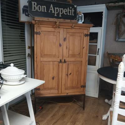 Sale Photo Thumbnail #22