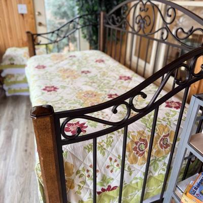 Sale Photo Thumbnail #50