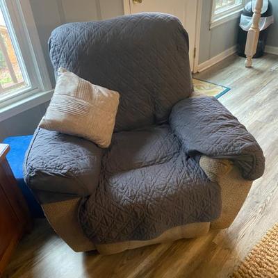 Sale Photo Thumbnail #138