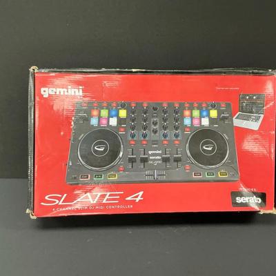 Slate 4 Slim Dj controller