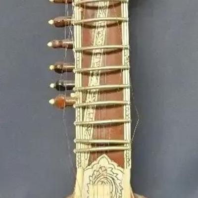 Vintage Sitar & Case: Plucked Indian String Instrument (Needs Repair)