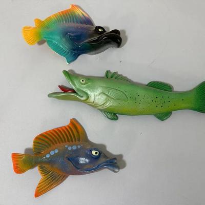 Mike Quinn ‘Fish With Attitude’ Wall Art (3)