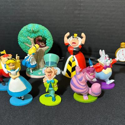 Small Plastic Disney Alice In Wonderland
