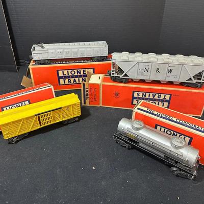 Lionel Trains Incl Cement Car