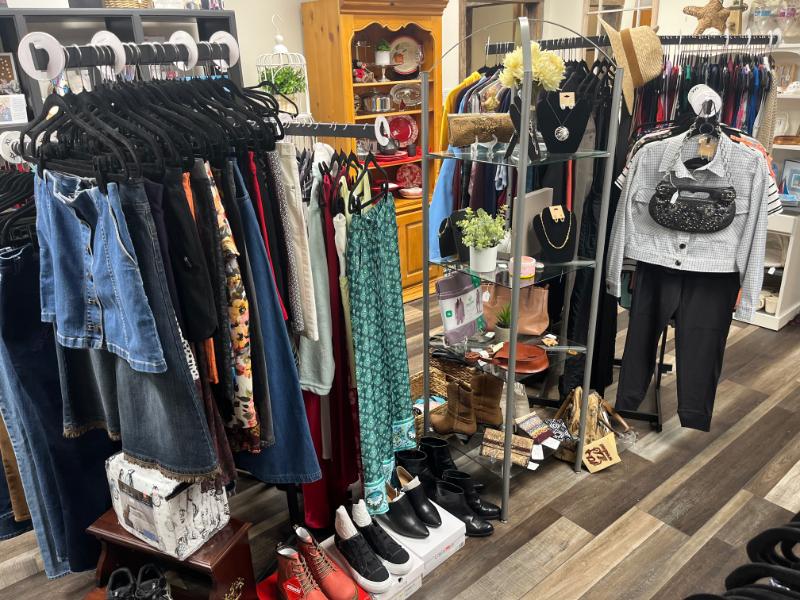 Sale Photo Thumbnail #55