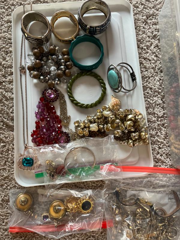 Sale Photo Thumbnail #6