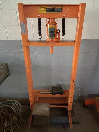 Sale Photo Thumbnail #19