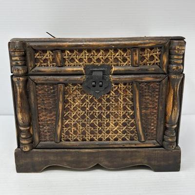 Sale Photo Thumbnail #97