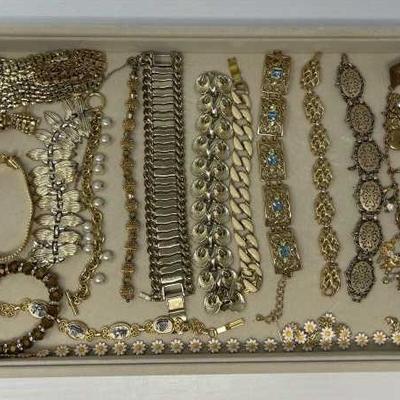 Sale Photo Thumbnail #74