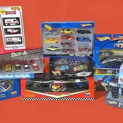 Hot Wheels Big Box!