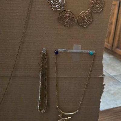 Sale Photo Thumbnail #101