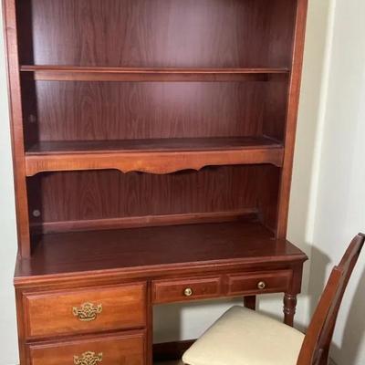 Stanley Desk And Chair With Storage