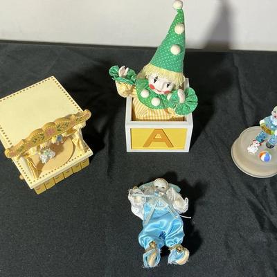 Clown/Carnival Music Boxes and Figurines