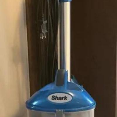 Shark Navigator Lift Away Upright Vacuum 