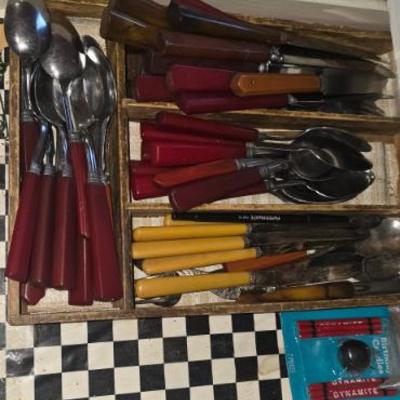 Sale Photo Thumbnail #579