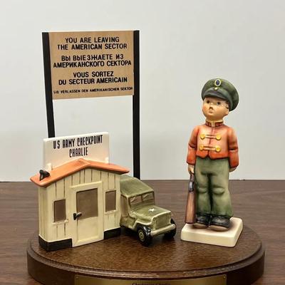 Hummel Checkpoint Charlie - Goebel