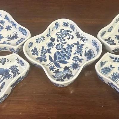 Set Of 5 Blue & White Floral Design Ceramic Dishes 