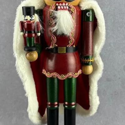 Musical Wooden King Nutcracker