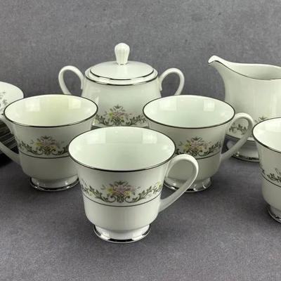 Noritake - Early Spring Porcelain Tea Set