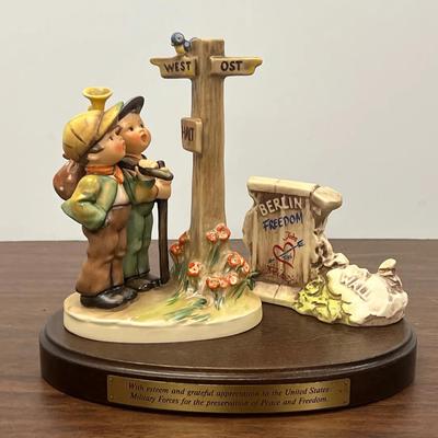 Goebel Hummel "Crossroads" Figurine Two Piece Set