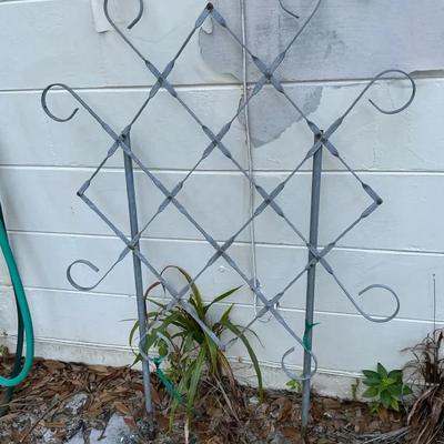 Aluminum Trellis Or Wall Art?