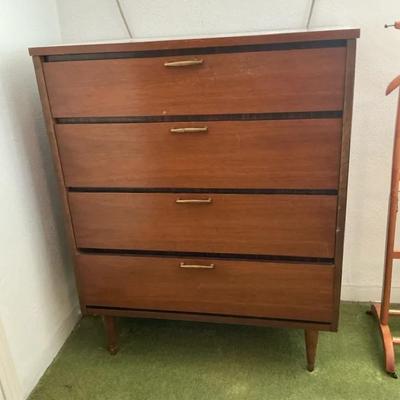 Bassett Chest Of Drawers