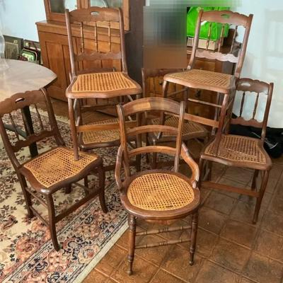 Can Bottom Chairs Lot Of 7
