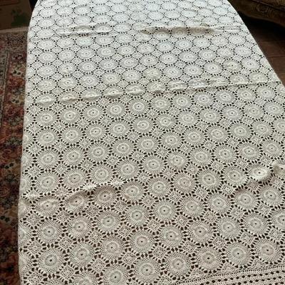 VTG Crocheted Table Cover